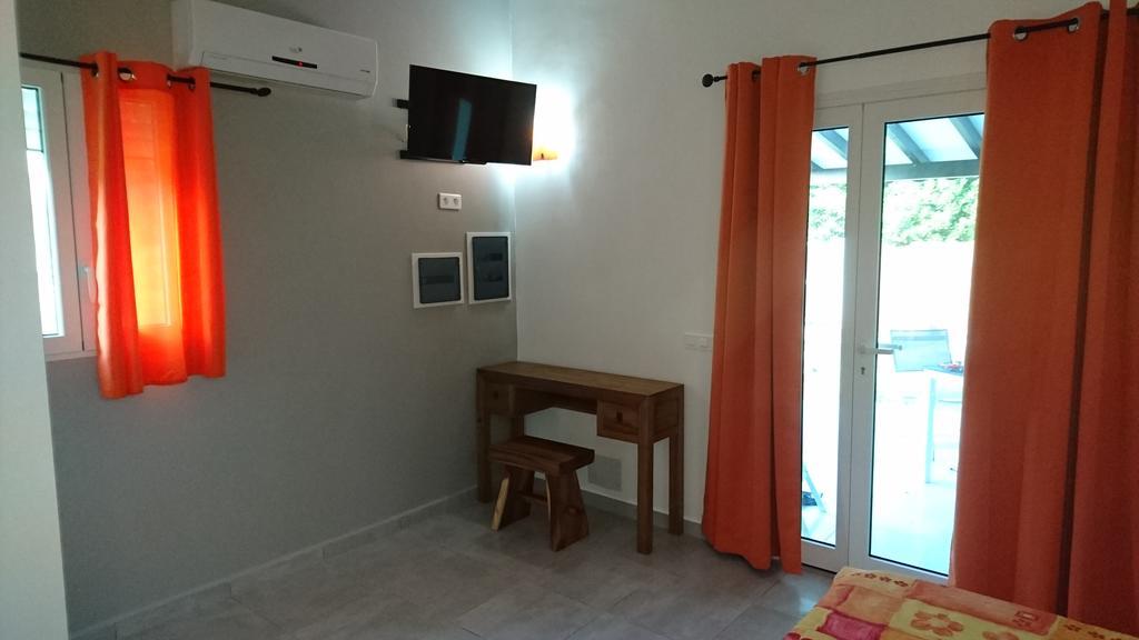 Reve Creole Villa Deshaies Luaran gambar